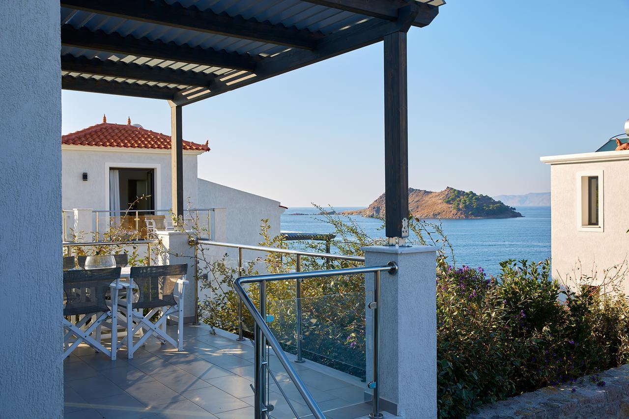Eleia Seafront Rooms & Villas เปตรา ภายนอก รูปภาพ